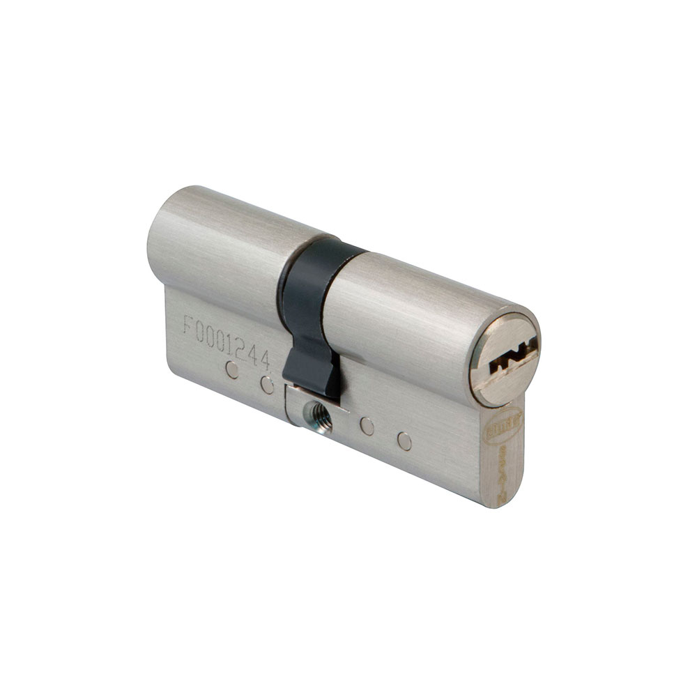 Cilindro de alta seguridad 6 pines y leva de 15 mm. 62 (31-31). Doble embrague. Latón cromado - Mod. 10000