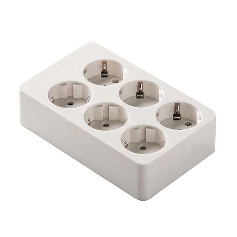 Base Multiple 6 Tomas Tt Cuadrada 9000R2506 Famatel