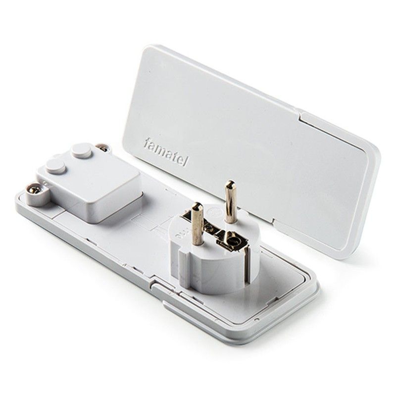 Clavija Lateral Tt 16A 250V Blanco 9000R2068 Famatel